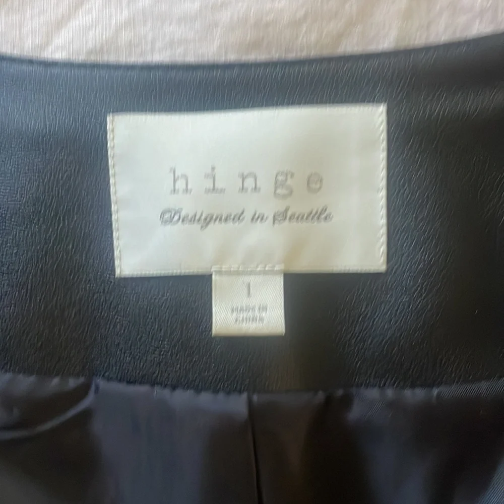 Hinge jacket - Picture 3 of 4